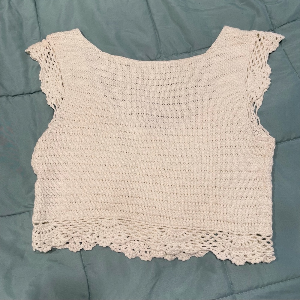 American Eagle Crochet Top - Picture 2 of 4